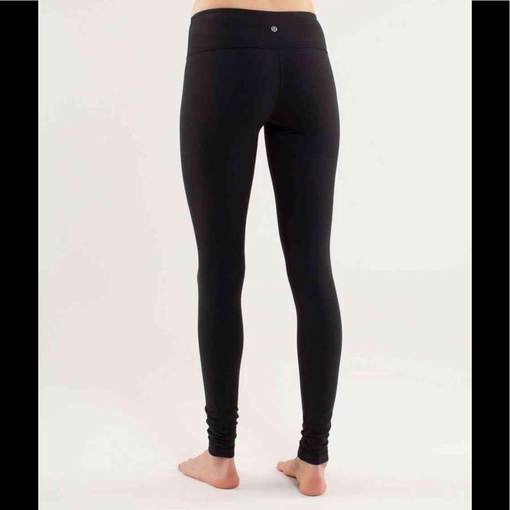 Black Lululemon Wunder Under Leggings